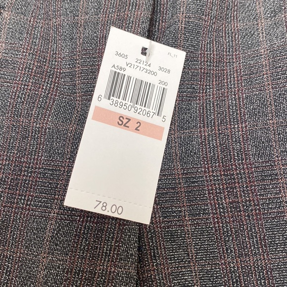 Van Heusen Dress Pants Size 2 - Picture 3 of 5